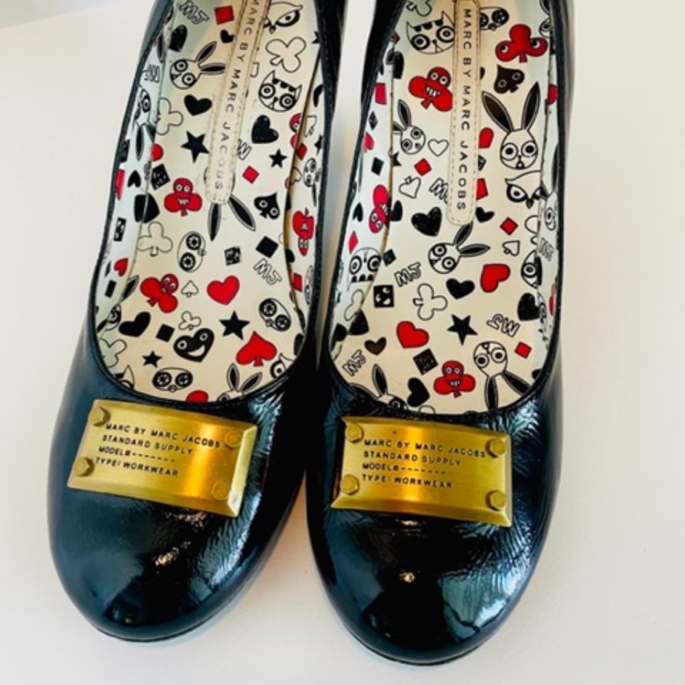 Marc by Marc Jacobs Black Patent Leather Heels, with Gold Logo Plate- SIZE 10